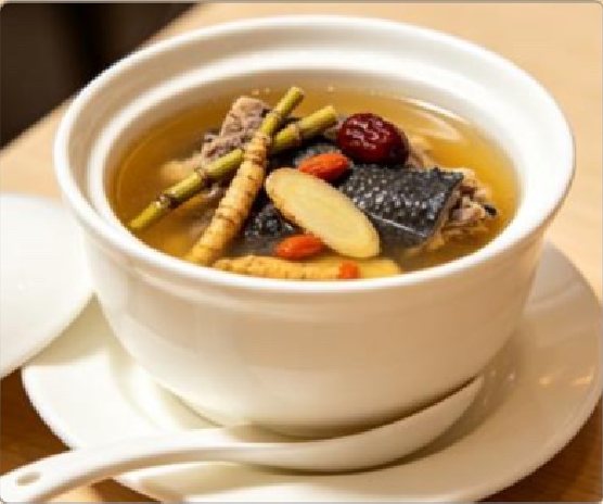 潮汕食府菜单菜品：D2 石斛花旗参炖乌鸡汤 Dendrobium and American Ginseng Silkie Soup