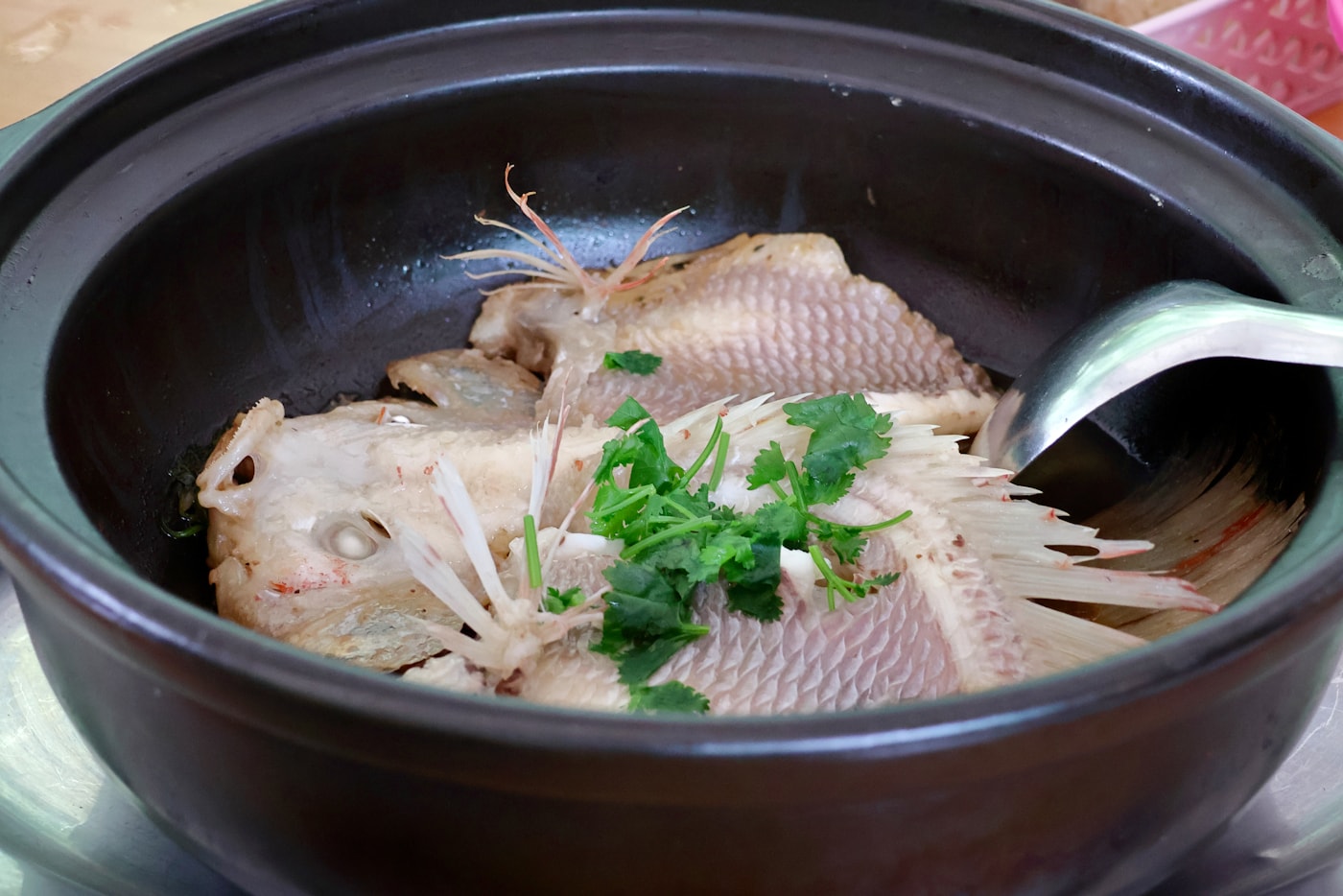 砂锅姜葱蒸鱼